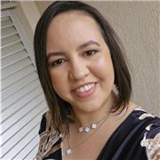 Professora de Inglês para aulas online e presencial